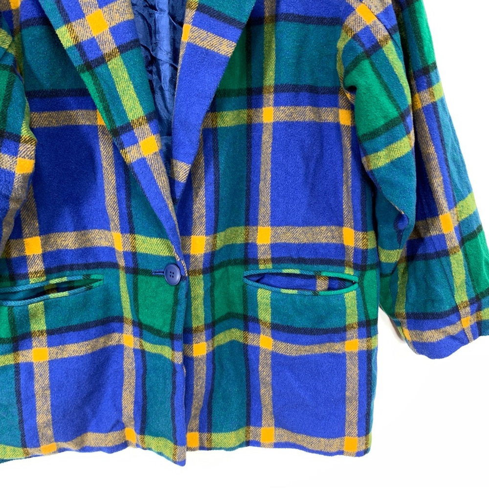 Vintage Plaid Blazer - Picture 3 of 11